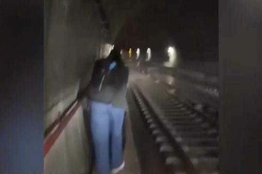 Metro_Athina_Siragga_1020_1