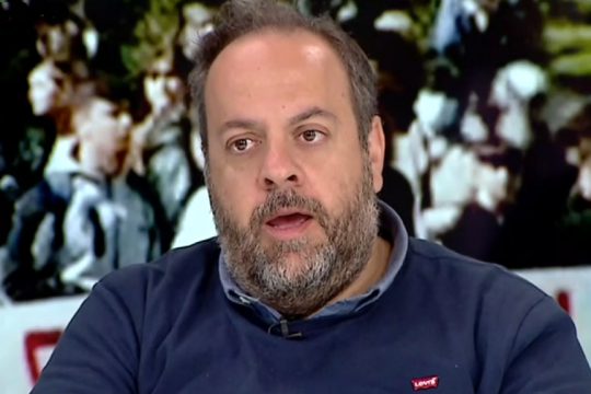 ο Κώστας Γενιδούνιας