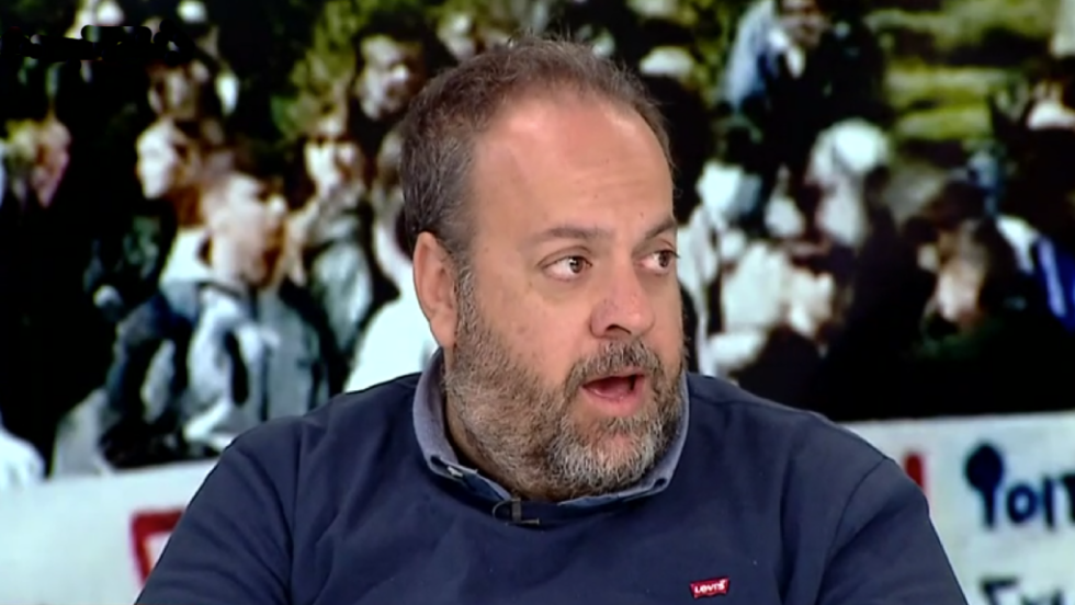 ο Κώστας Γενιδούνιας
