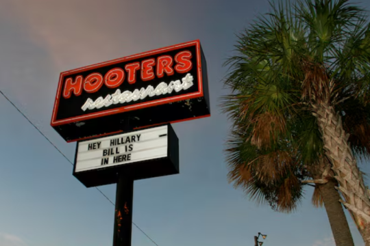 hooters