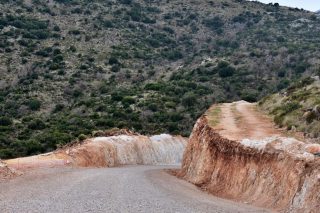 Καταστροφικές εργασίες για τον αιολικό σταθμό της Amazon