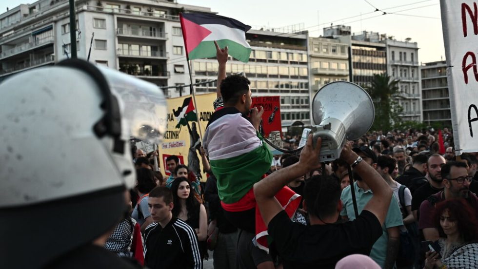 Διαδήλωση στην Αθήνα για τη σφαγή στη Γάζα