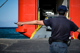 Οργή των σωματείων για τον σοβαρό τραυματισμό του 41χρονου ναυτεργάτη στην Αλόννησο - Έπεσε από σκαλωσιά πέντε μέτρων
