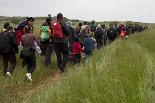 Πρόσφυγες κοντά στα σύνορα με την Βόρεια Μακεδονία- 2016