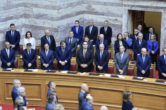 Ο Κυριάκος Μητσοτάκης και οι υπουργοί στη Βουλή