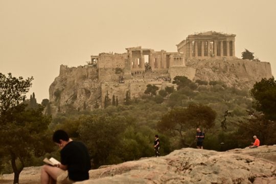 Τι ισχύει πραγματικά με την αφρικανική σκόνη - «Περισσότερος φόβος από την πραγματικότητα», η ανάλυση Κολυδά