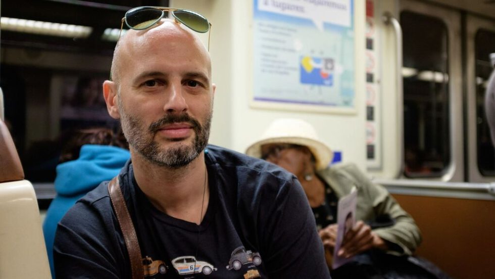Ο Menelas, διευθυντής του φεστιβάλ Σάτυροι και Μαινάδες