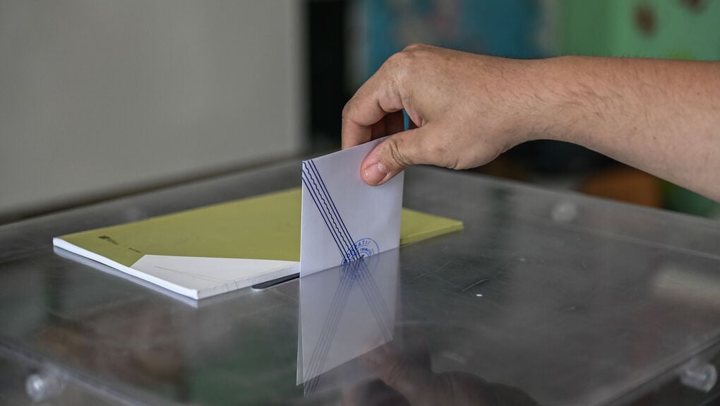 Πολιτικό σύστημα σε αναβρασμό