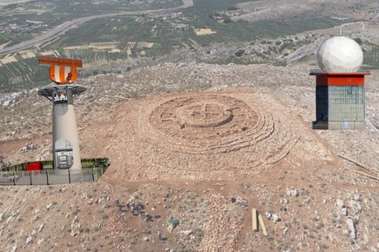 Οι θέσεις των ραντάρ που με βάση τη μελέτη ετοιμάζονται να τοποθετήσουν δίπλα στο μνημείο η Λίνα Μενδώνη και ο Νίκος Ταχιάος (Απεικόνιση «Εφ.Συν.»)