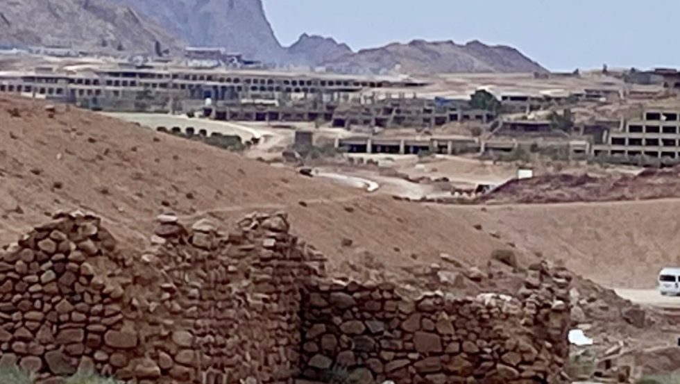 Εικόνα από το World Heritage Watch με τα έργα που εκτελούνται στην περιοχή