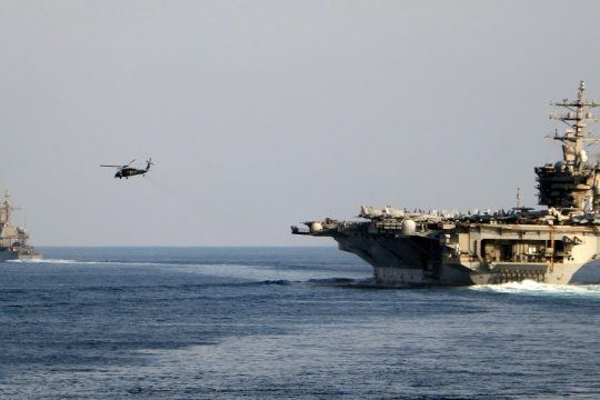 Προειδοποιήσεις του Ιράν για αποκλεισμό των Στενών του Ορμούζ