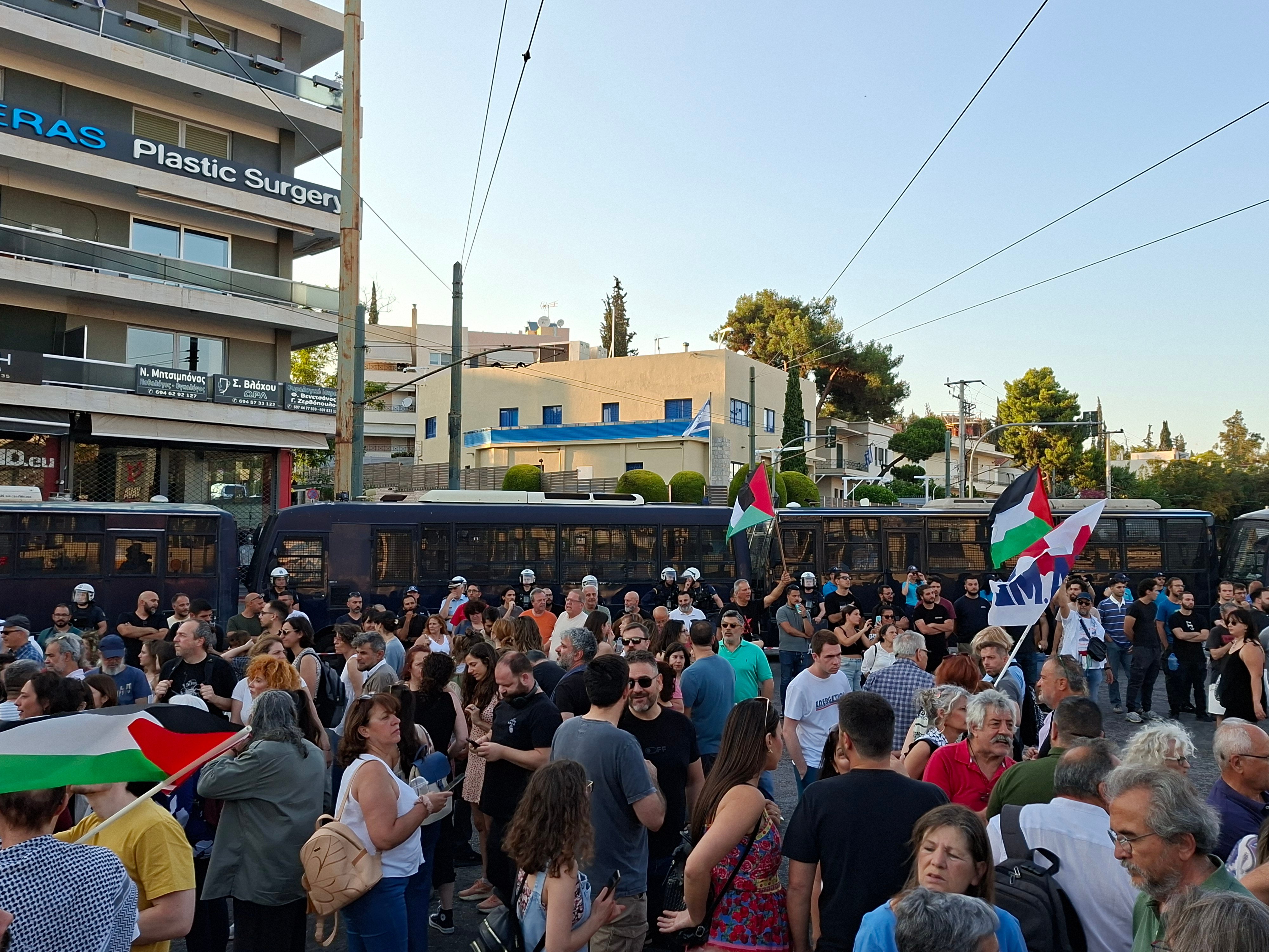 ΠΑΜΕ πρεσβεία