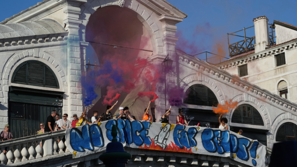 Διαμαρτυρία κατά του Τζεφ Μπέζος