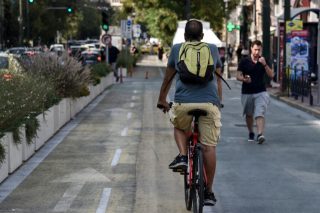 Ποδηλάτης στην Αθήνα