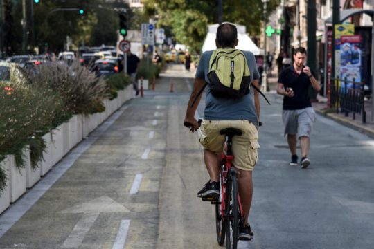 Ποδηλάτης στην Αθήνα