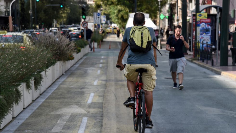Ποδηλάτης στην Αθήνα