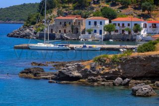 Τα καπετανόσπιτα στον οικισμό της Παραλίας