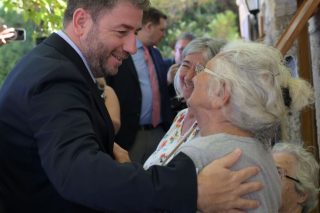 Στην Τένεδο, για τα θυρανοίξια του Ιερού Ναού Κοιμήσεως Θεοτόκου, όπου χοροστάτησε ο Οικουμενικός Πατριάρχης Βαρθολομαίος, παρέστη ο Νίκος Ανδρουλάκης