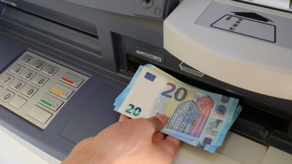 Πάσχα 2026: Κλειστές οι τράπεζες για 4 ημέρες - Πώς θα γίνονται οι συναλλαγές