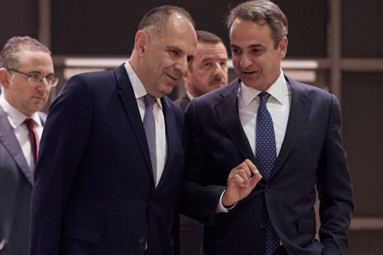 O Κυριάκος Μητσοτάκης και ο υπουργός Εξωτερικών Γιώργος Γεραπετρίτης