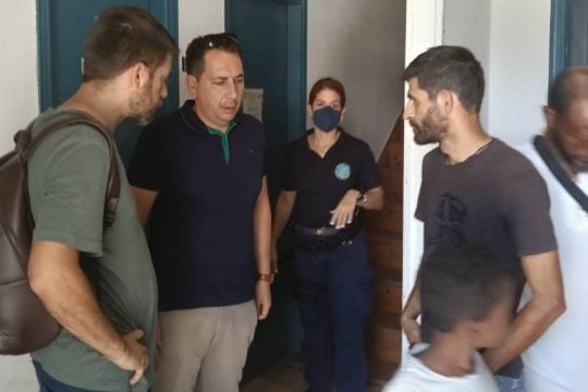 Τρόφιμα στους μετανάστες του Ηρακλείου