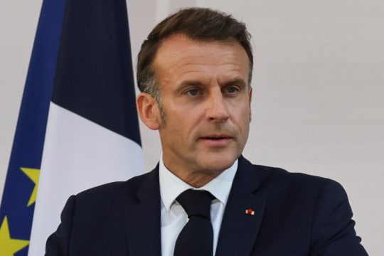 Μακρόν: Σε στενή επικοινωνία με τον πρίγκιπα διάδοχο της Σαουδικής Αραβίας για το Ιράν