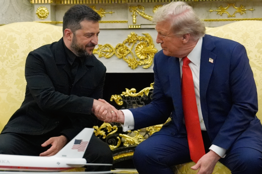 ο Ντόναλντ Τραμπ και ο Βολοντίμιρ Ζελένσκι