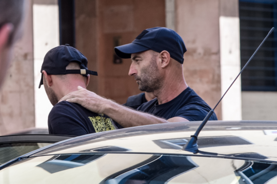Κατηγορούμενοι για εμπρησμό στην Πάτρα