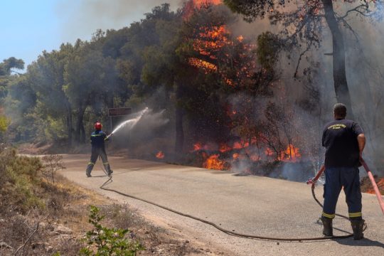 Πυρκαγιά - Πυροσβέστης