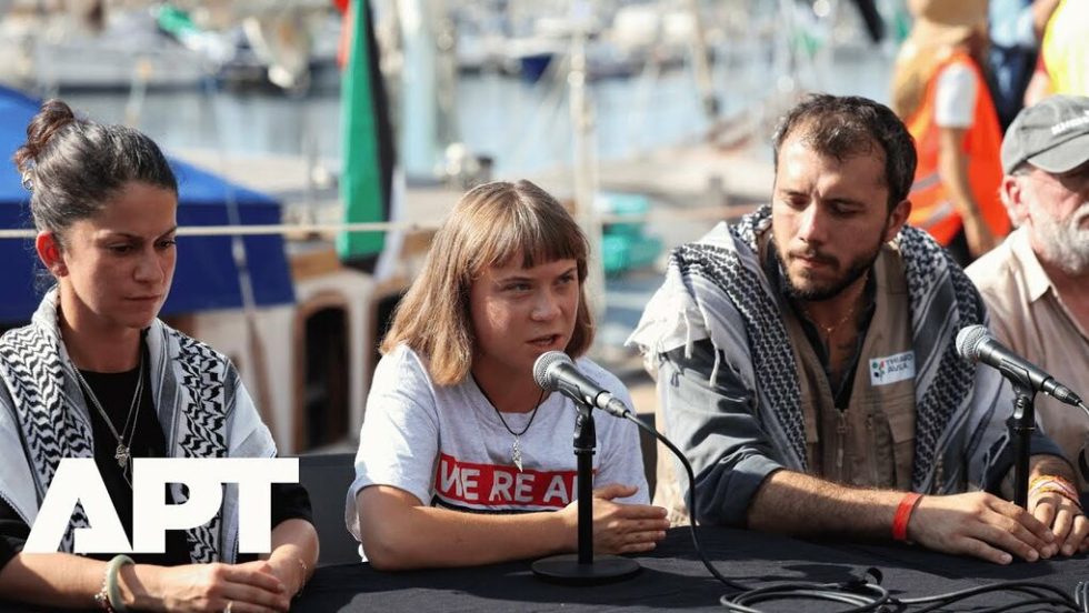 «Η ιστορία εδώ αφορά την Παλαιστίνη. Αφορά το πώς οι άνθρωποι στερούνται σκόπιμα τα απολύτως βασικά μέσα επιβίωσης», δήλωσε η Σουηδέζα ακτιβίστρια Γκρέτα Τούνμπεργκ