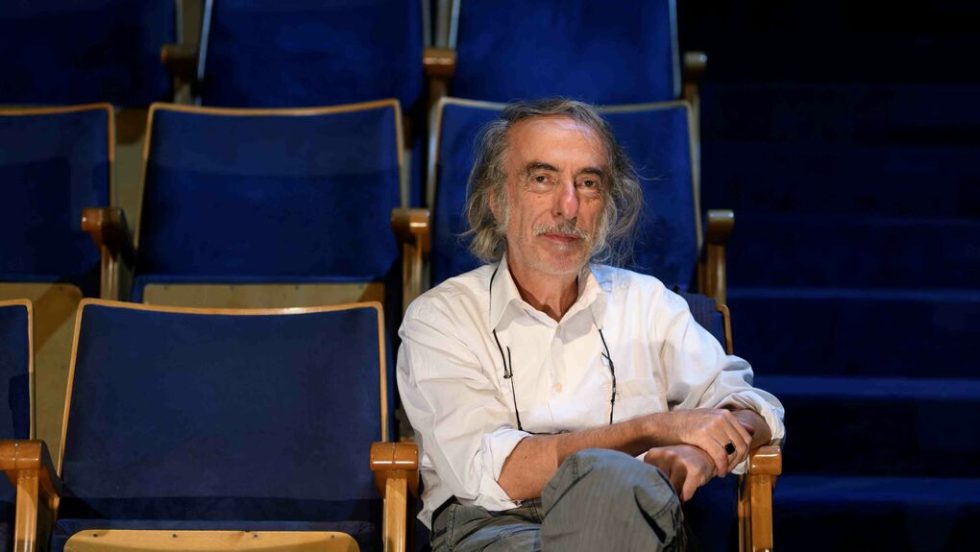 Βασίλης Κατσικονούρης