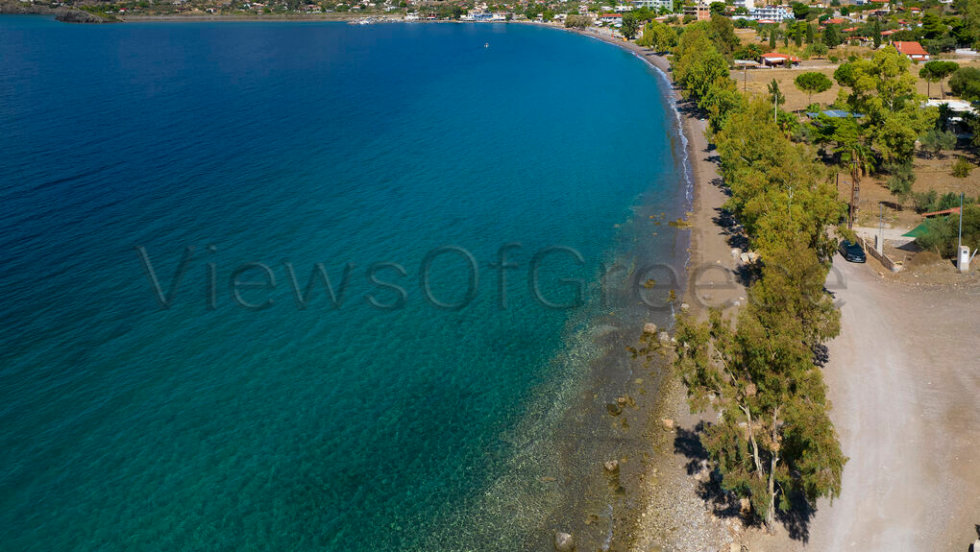 Η κεντρική παραλία στην Αλυκή