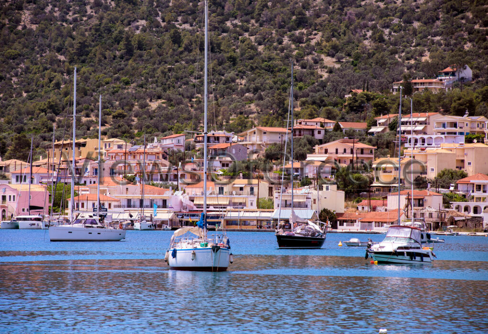 Κόρφος – άποψη του μικρού λιμανιού