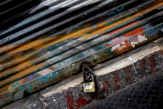Λουκέτο σε επιχείρηση