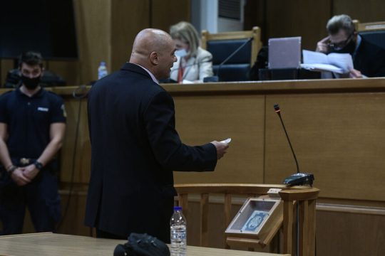 Ο Γιώργος Γερμενής, γνωστός ως «Καιάδας» κατά την απολογία του στην πρωτοβάθμια δίκη