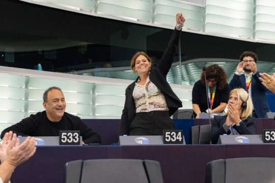 Ιλάρια Σάλις