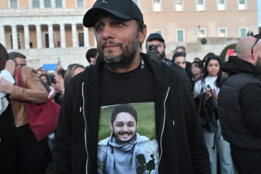 Οργή Ρούτσι - Γιατί καθυστερούν οι εκταφές και οι εξετάσεις