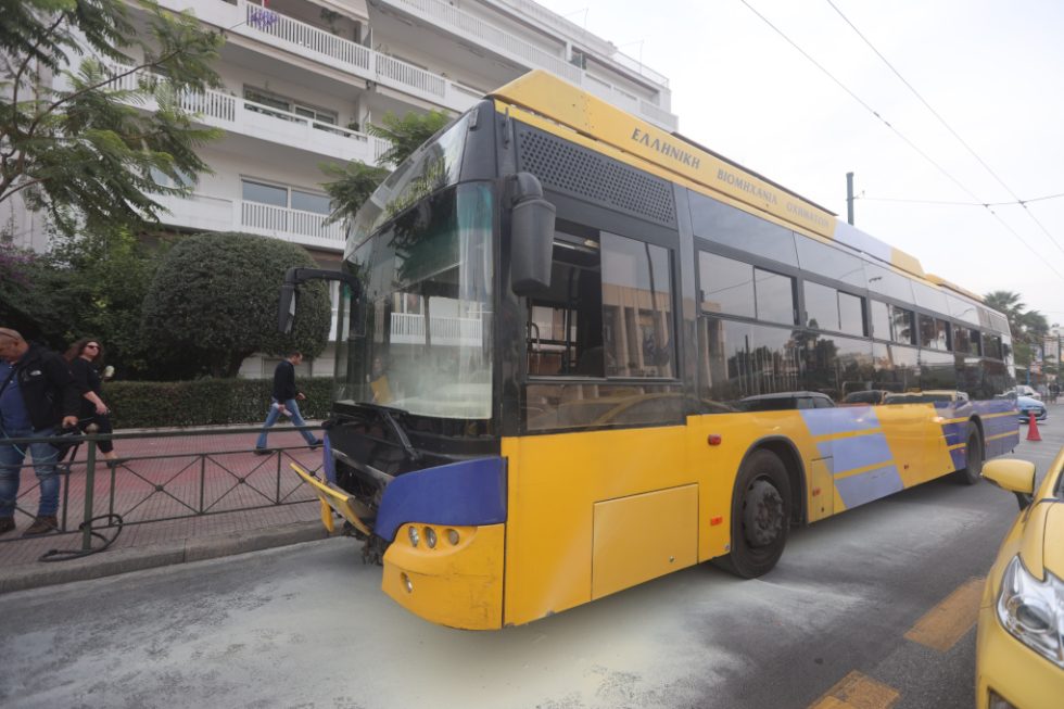Τρόλεϊ φωτιά
