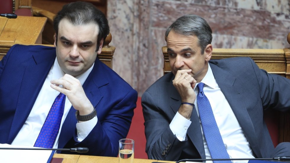 Δημοσκόπηση Pulse: Λανθασμένα ή ανεπαρκή τα κυβερνητικά μέτρα στήριξης, εκτιμούν οι 4 στους 5