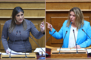 η Ζωή Κωνσταντοπούλου και η Μαρία Συρεγγέλα