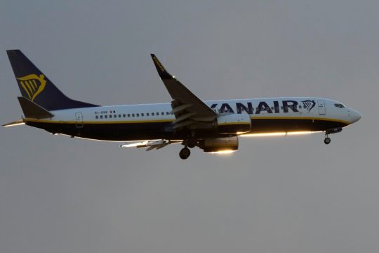 Συνέχεια στη σύγκρουση με Fraport δίνει η Ryanair: «Η αύξηση 66% στα τέλη οδήγησε στο κλείσιμο της βάσης»