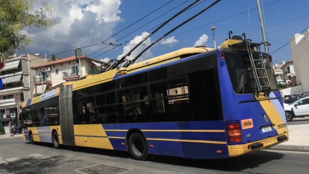 Δικαστική σφαλιάρα και για τα καλώδια των τρόλεϊ