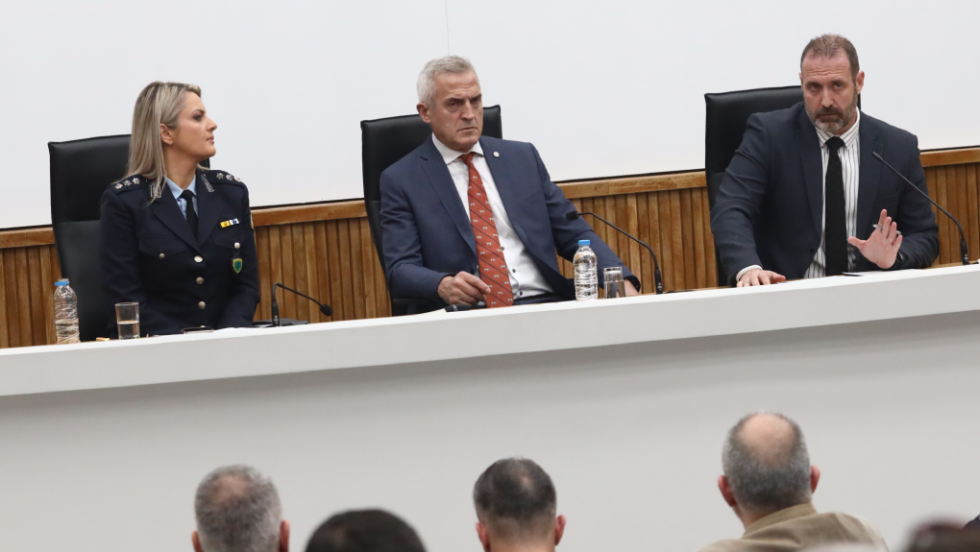 παρουσίαση της επιχείρησης από την ΕΛ.ΑΣ.