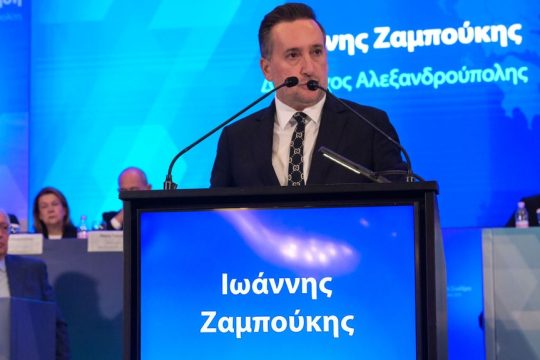 Αιρετοί υποστηρίζουν ότι οι δημόσιες τοποθετήσεις του Γιάννη Ζαμπούκη υπερβαίνουν τα όρια της πολιτικής κριτικής και εγείρουν ζήτημα διακρίσεων