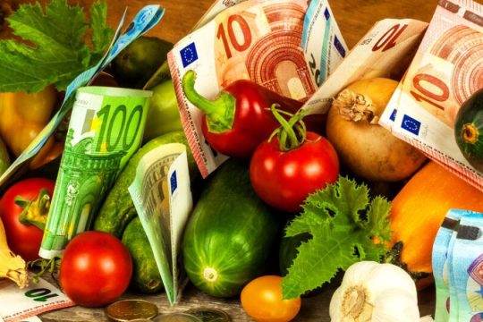 Προτάσεις για να βελτιωθεί η «ακριβή καθημερινότητα»