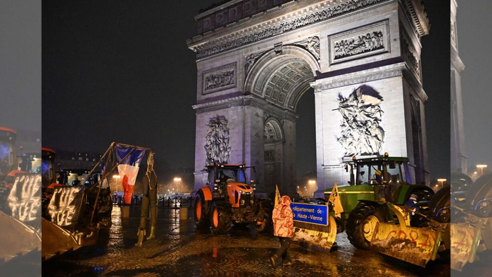 agrotes - france arch of triumph
