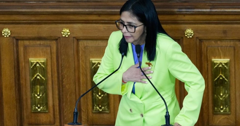 Αναντιστοιχία λόγου και πράξεων από την Ροντρίγκεζ