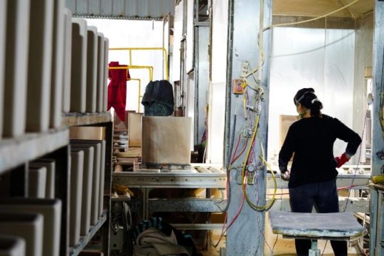 Εργάτρια τραυματίστηκε σοβαρά στη δουλειά της στο Κρυονέρι Αττικής