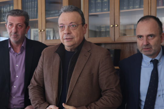 Συνάντηση Φάμελλου - Στοϊμενίδη μετά την ανοίκεια επίθεση Μαξίμου