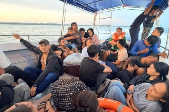 Πολύνεκρο ναυάγιο στις Φιλιππίνες - Τουλάχιστον 15 νεκροί, 28 αγνοούμενοι